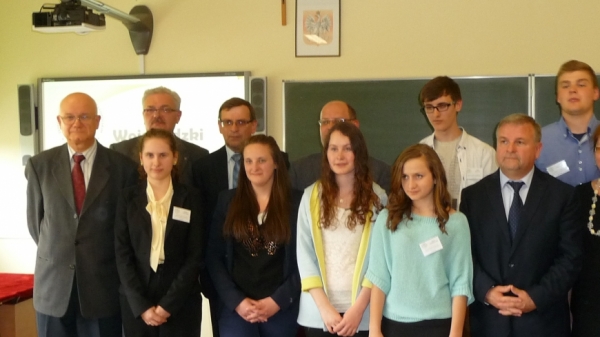 Licealiści z Sędziszowa wyróżnieni  w II Wojewódzkim Konkursie Wiedzy Normalizacyjnej