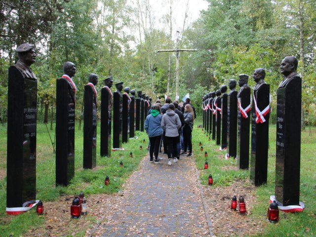 Wycieczka "Ku Niepodległej" do Warszawy