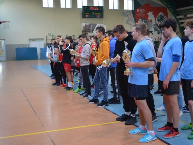 Turniej piłki nożnej Liturgicznej Służby Ołtarza dekanatu Sędziszów Małopolski o puchar Księdza Dziekana 