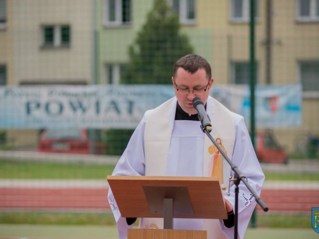 Fotorelacja z uroczystego otwarcia boisk sportowych przy LO im. ks. Piotra Skargi w Sędziszowie Małopolskim