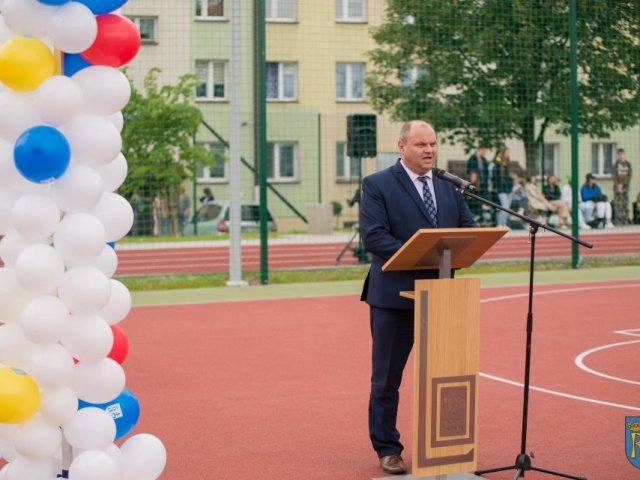 Fotorelacja z uroczystego otwarcia boisk sportowych przy LO im. ks. Piotra Skargi w Sędziszowie Małopolskim