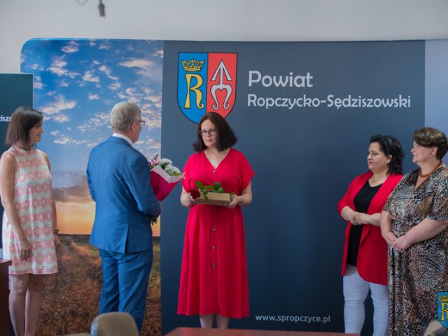 V edycja konkursu "Nauczyciel, Pedagog, Wychowawca roku szkolnego Powiatu Ropczycko - Sędziszowskiego" 